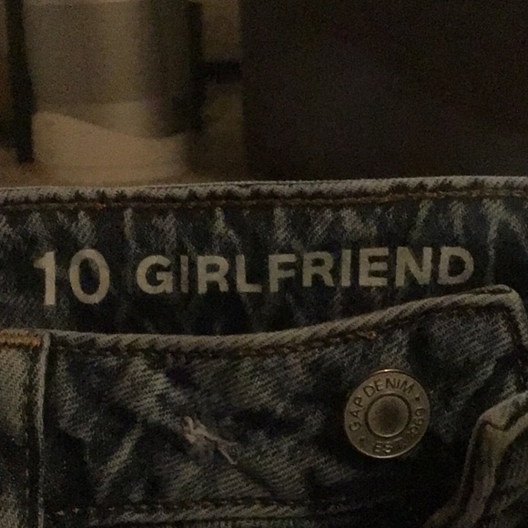 Kids GAP, 10 girlfriend blue ripped jeans - Picture 4 of 5